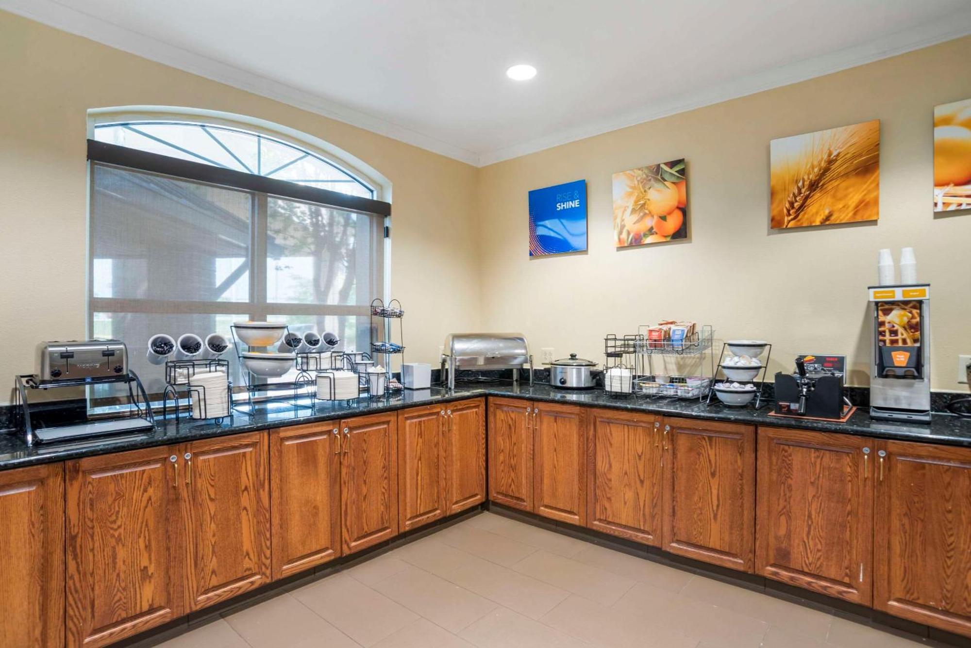Comfort Inn & Suites Daphne Spanish Fort - Mobile East Extérieur photo